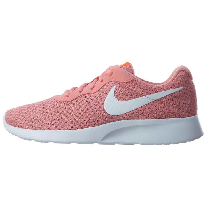 Nike Nike Tanjun Running Shoes Women's Low Top Pink