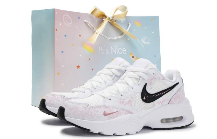 Nike Nike Air Max Fusion Running Shoes Women's Low Top Pink