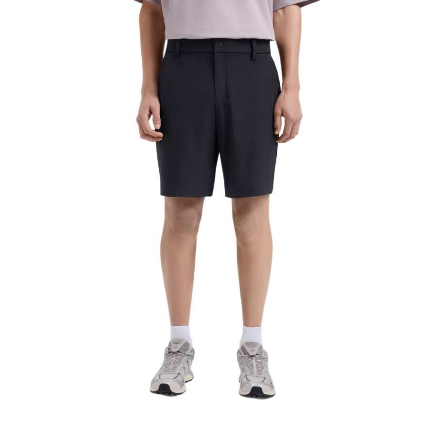 SALOMON Casual Shorts Men's Pitch Black Straight Fit Pants