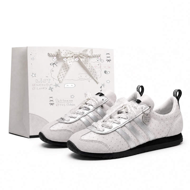 Adidas Adidas VS JOG 2.0 German Army Trainers Unisex Low Top White Silver