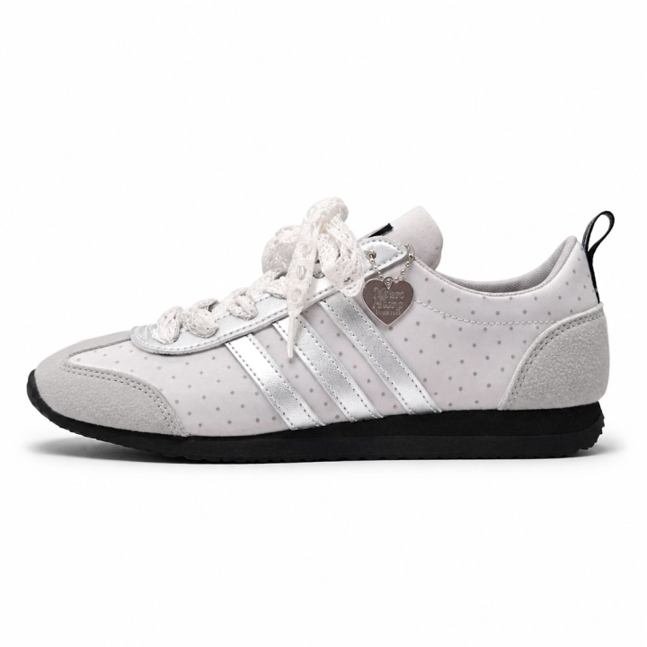 Adidas Adidas VS JOG 2.0 German Army Trainers Unisex Low Top White Silver