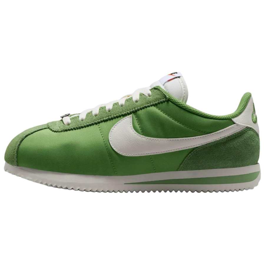 Nike Nike Cortez Textile Casual Shoes Women's Low Top Green