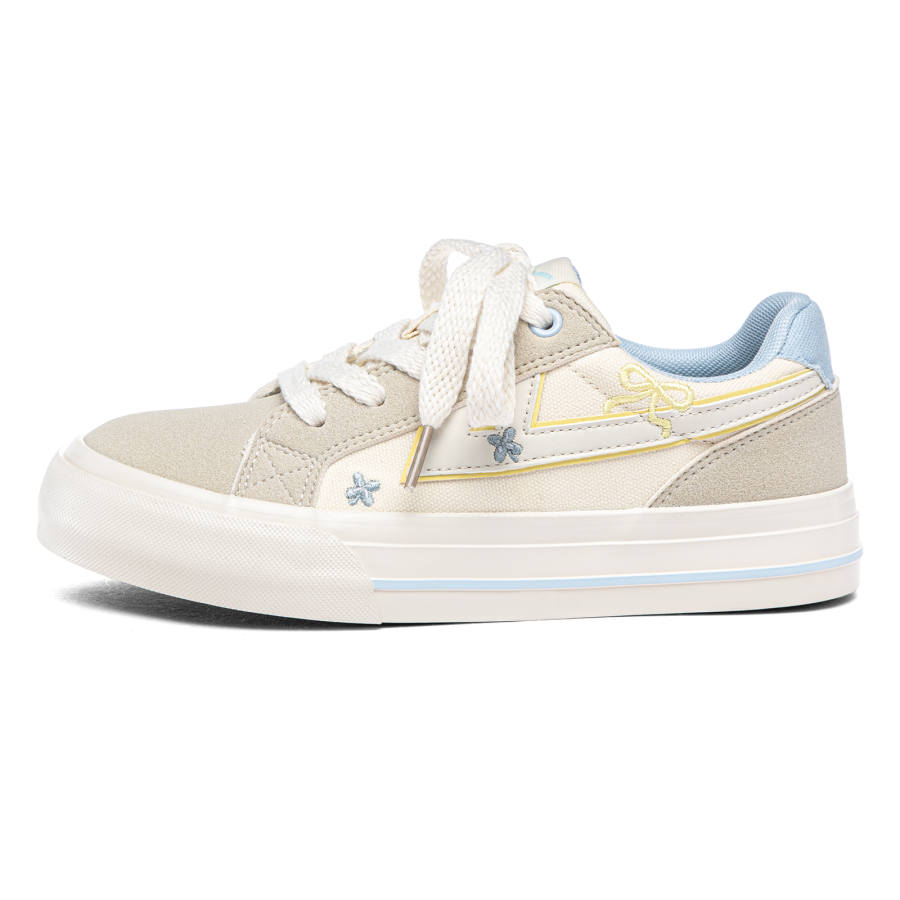 WARRIOR Skateboard Shoes Women's Low Top Beige Gray Light Blue
