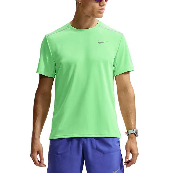 Nike Nike MILER Running T Shirts Men's Dreamy Green/Tranquil Cucumber Green Crew Neck Moderate