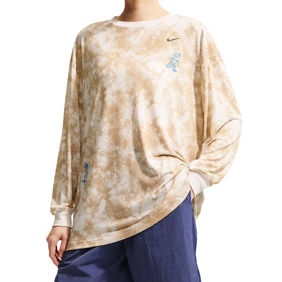 Nike Nike Sportswear T Shirts Women's UK Khaki Crew Neck Moderate