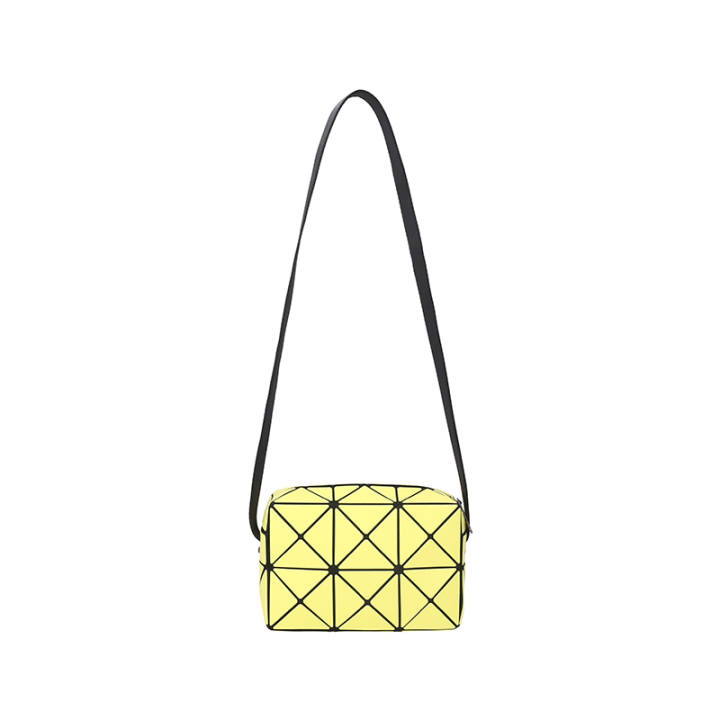 ISSEY MIYAKE ISSEY MIYAKE Cuboid Crossbody Bags Bright Yellow