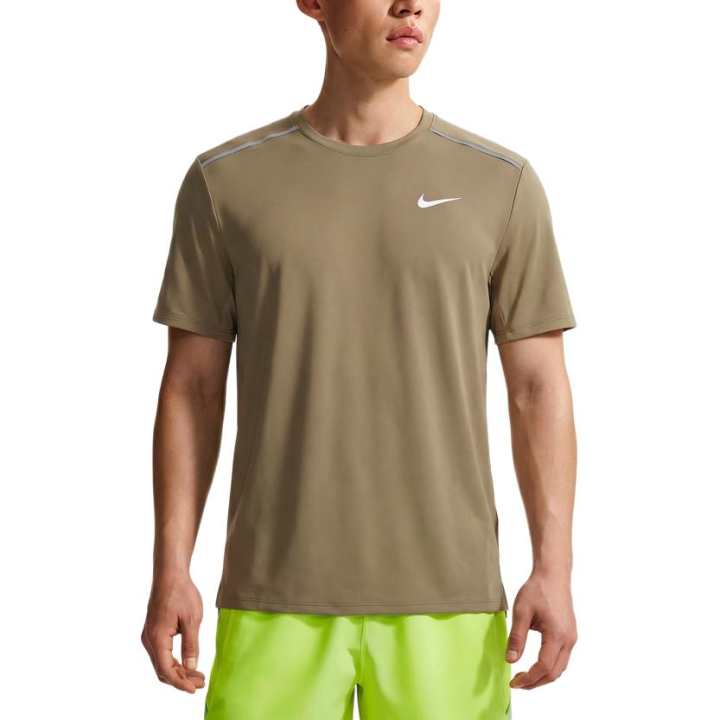 Nike Nike MILER T Shirts Men's Light Khaki Brown Crew Neck Moderate