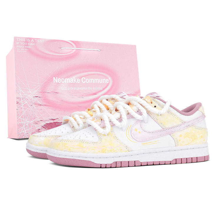 Nike Nike Dunk Skateboard Shoes Unisex Low Top Yellow