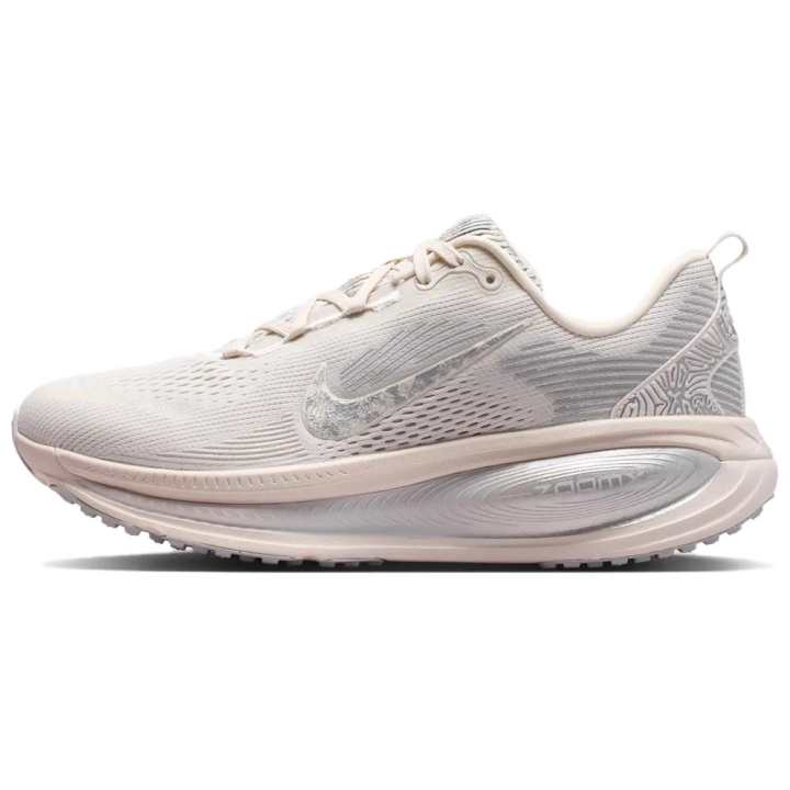 Nike Nike Vomero 18 Running Shoes Women's Low Top Pink
