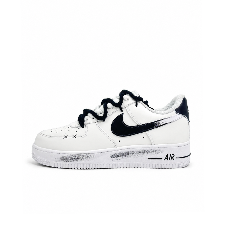 Nike Nike Air Force 107 Skateboard Shoes Unisex Low Top Black White Colorway