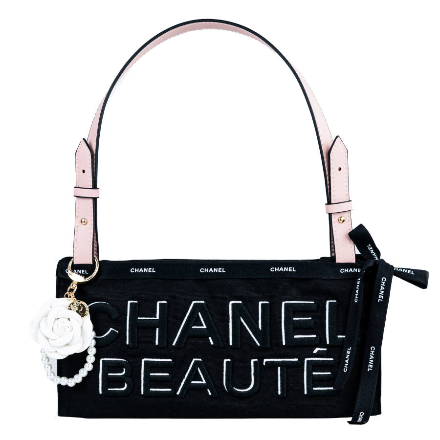 CHANEL Makeup & Toiletry Bags Women's