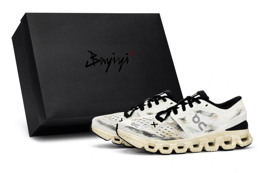 On Cloud X4 Running Shoes Unisex Low Top Black/White/Gray/Yellow