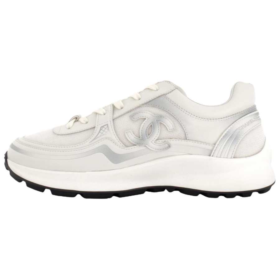 CHANEL 26C Low top Casual Shoes Women's White
