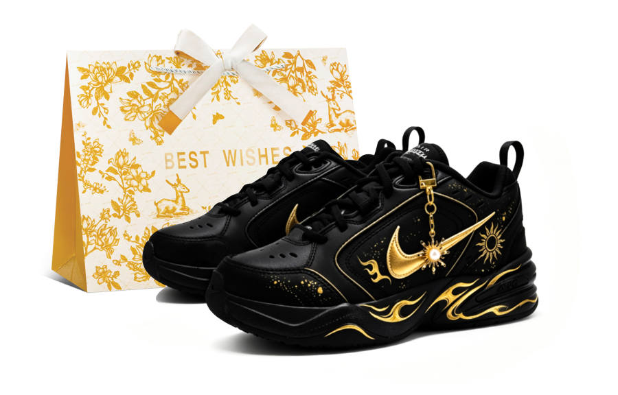 Nike Nike Air Monarch 4 Chunky Sneakers Unisex Low Top Black/Gold