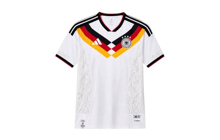 Adidas Adidas T Shirts Women's White Wing Decisive White V Neck Moderate
