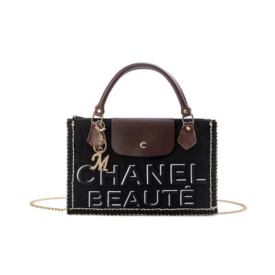 CHANEL Makeup & Toiletry Bags Women's