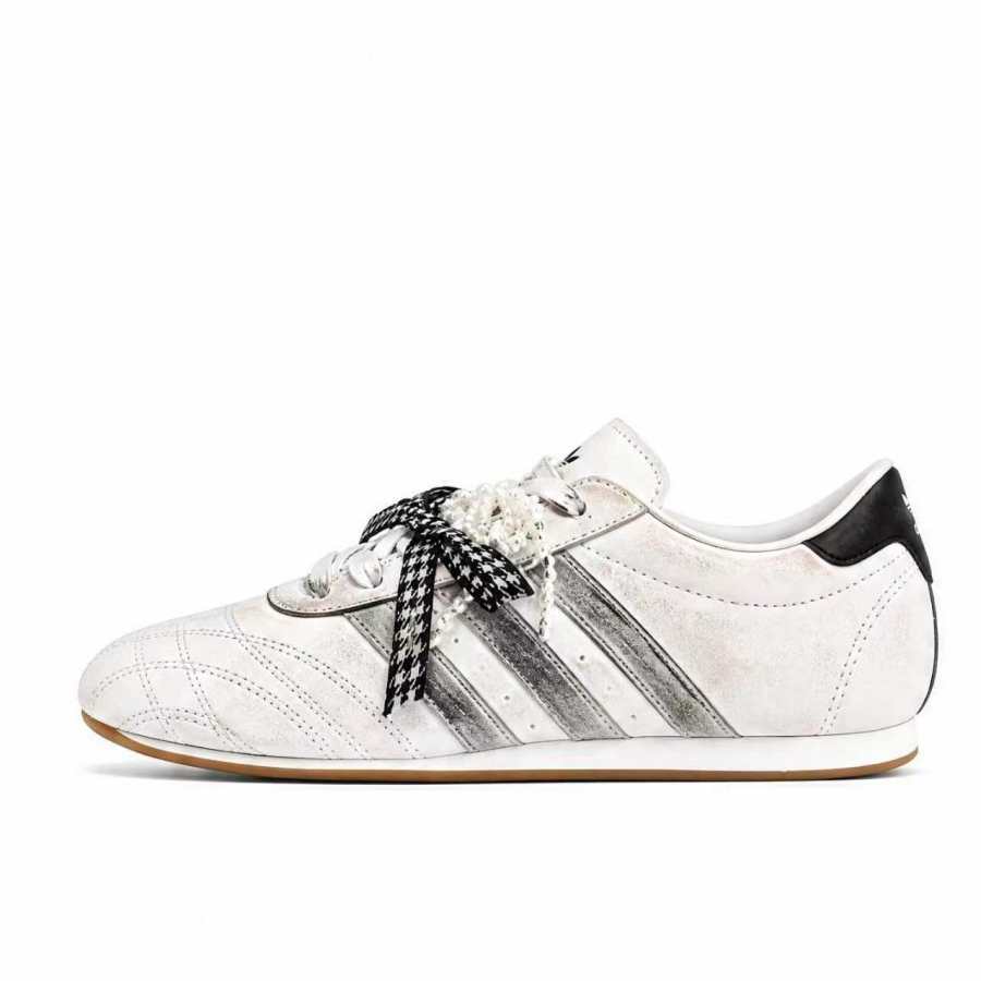 Adidas Originals Taekwondo Training Shoes Women's Low Top White/Black/Brown