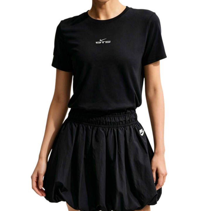 Nike Nike T Shirts Women's Black Crew Neck Moderate