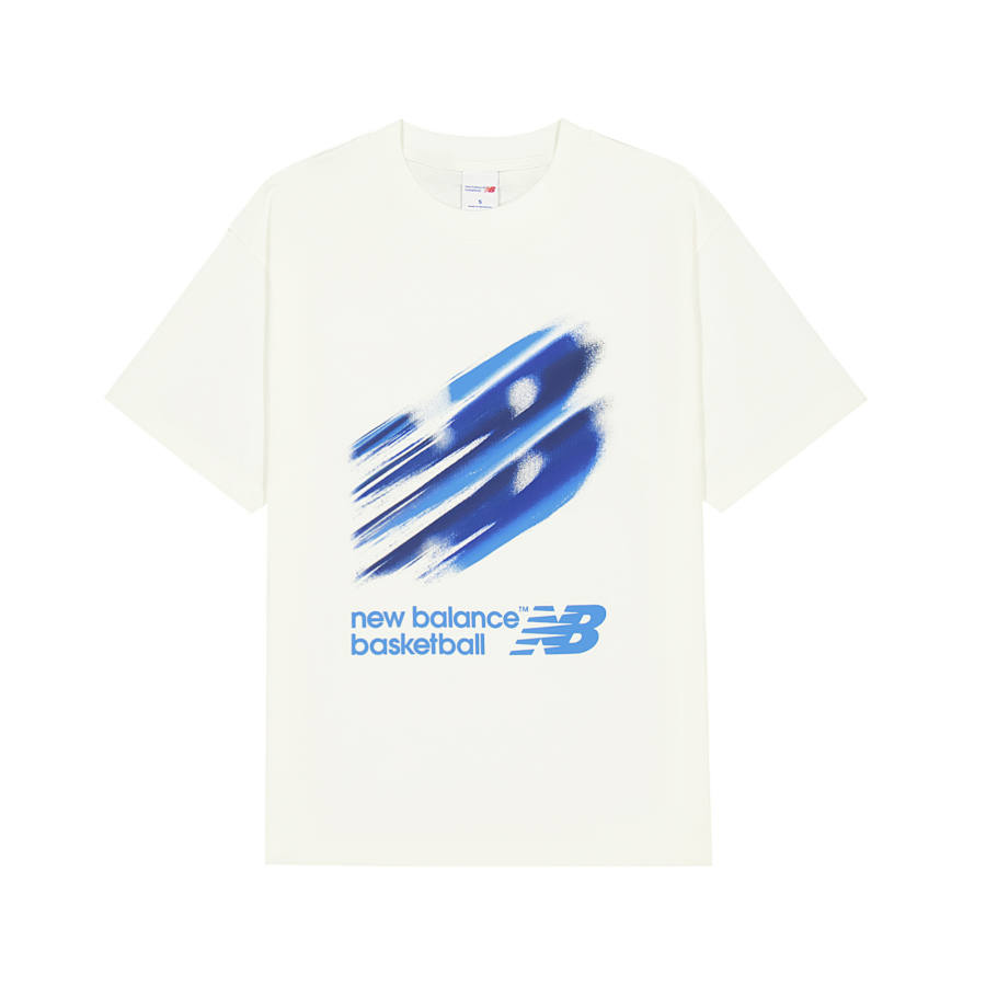 New Balance New Balance T Shirts Men's Sea Salt White Crew Neck Moderate Straight Fit
