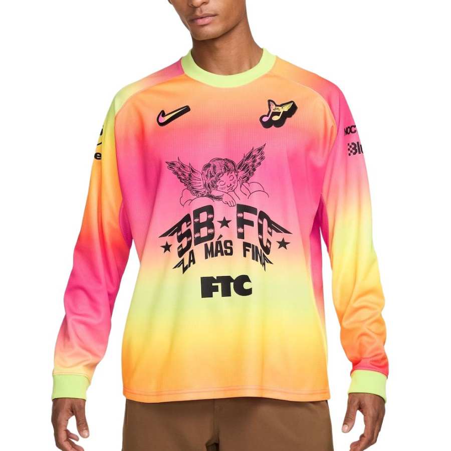 Nike Nike SB Soccer Jerseys Unisex Pink/Yellow Crew Neck