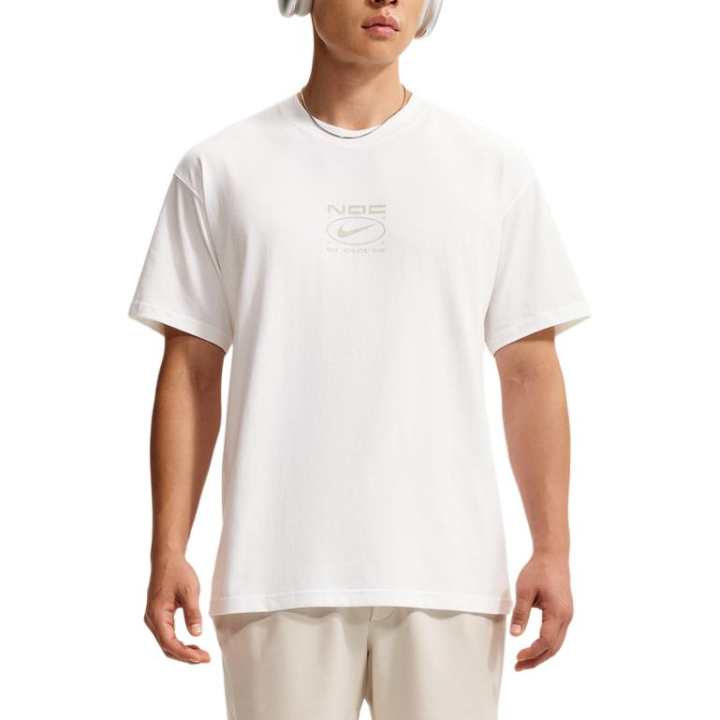 Nike Nike Club T Shirts Men's Ecru Crew Neck Moderate