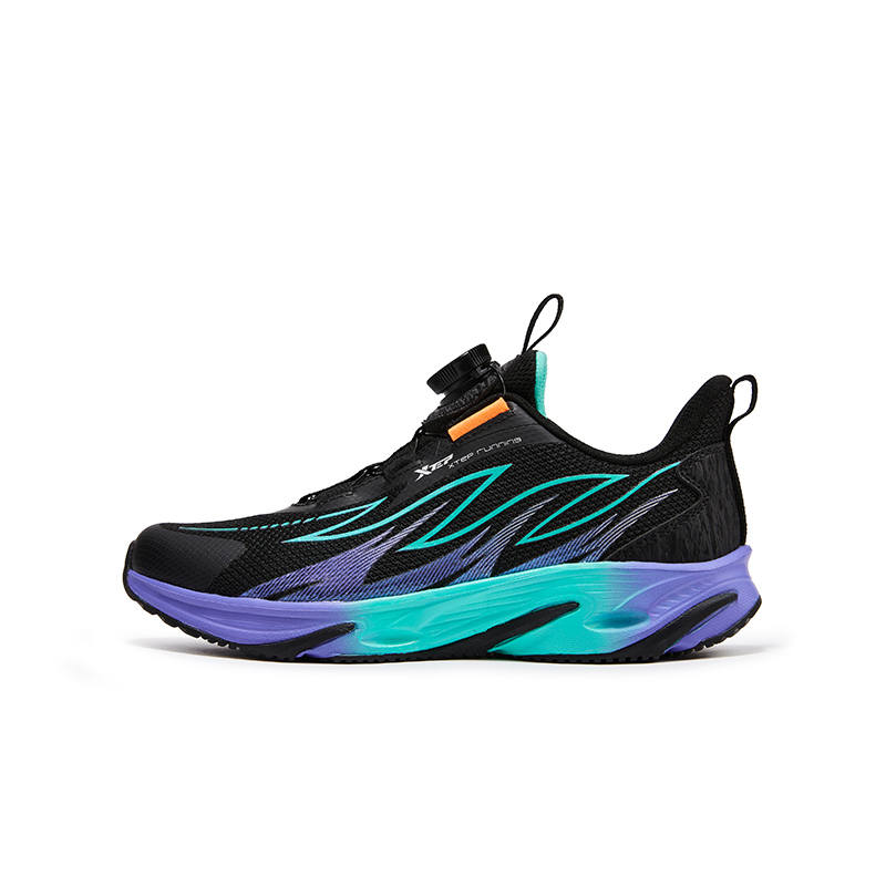 XTEP Fiery Feather Abrasion Resistant Lightweight Cushioning Slip Resistant Low top Running Shoes Black Blue Teenagers