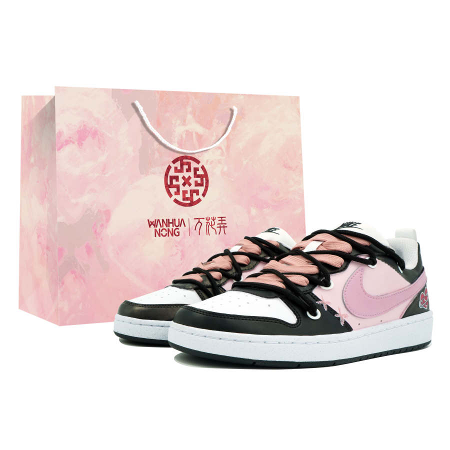 Nike Nike Court Borough Low Myriad Flowers Entice, Heart Lock Box Of Love Low top Skateboard Shoes Women's Black White Pink