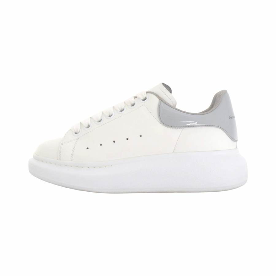 Alexander McQueen Larry Low top Stylish Skateboarding Shoes Women's White