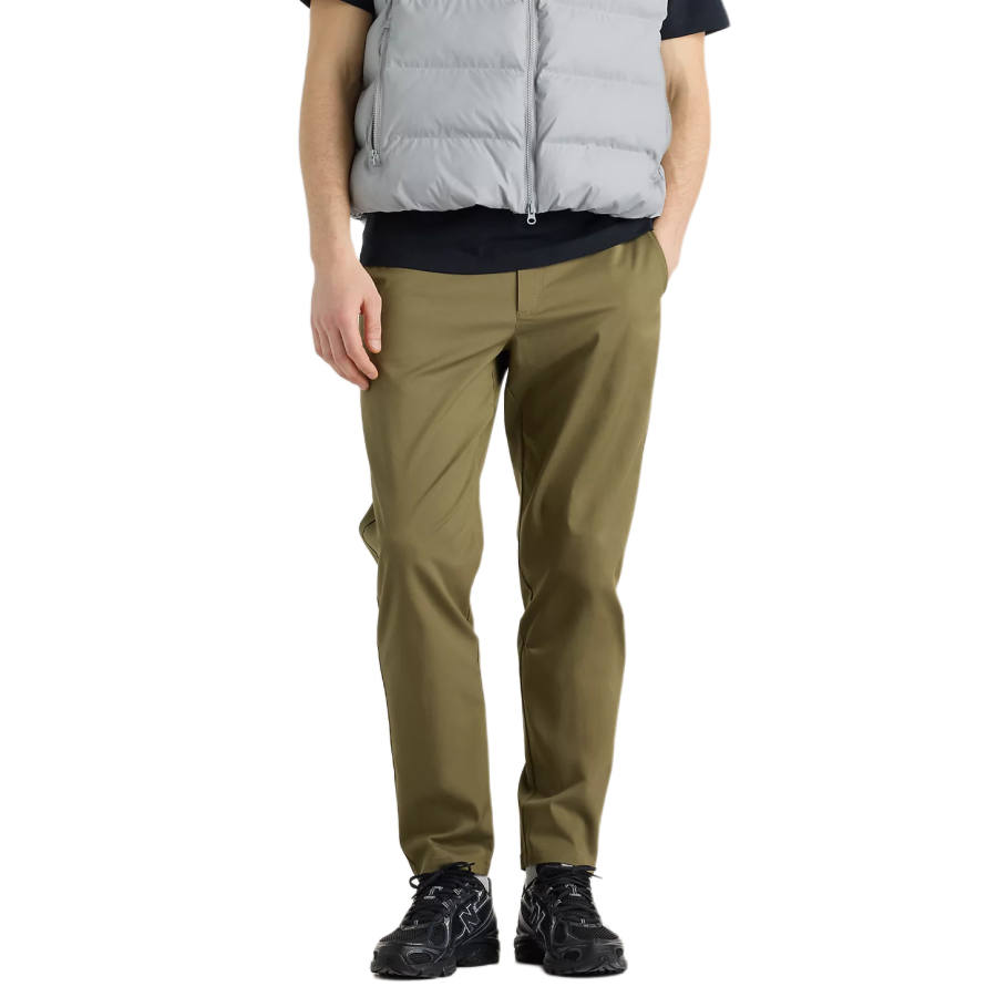 New Balance New Balance NB Athletics Casual Pants Men's Ribbon Green Moderate Tapered Pants