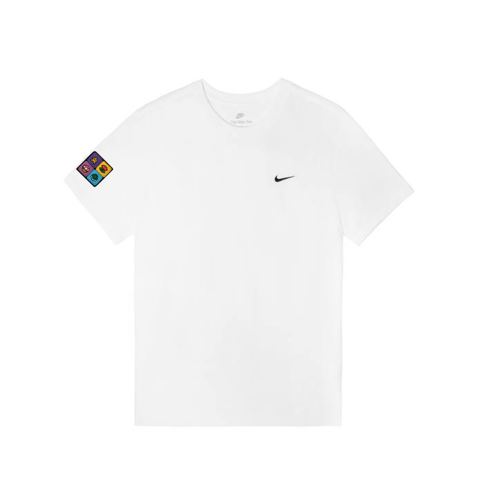 Nike Nike Sportswear T Shirts Men's White Crew Neck Moderate Straight Fit