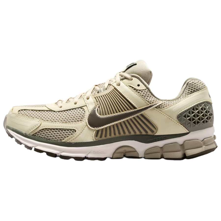 Nike Nike Zoom Vomero 5 Running Shoes Men's Low Top Brown
