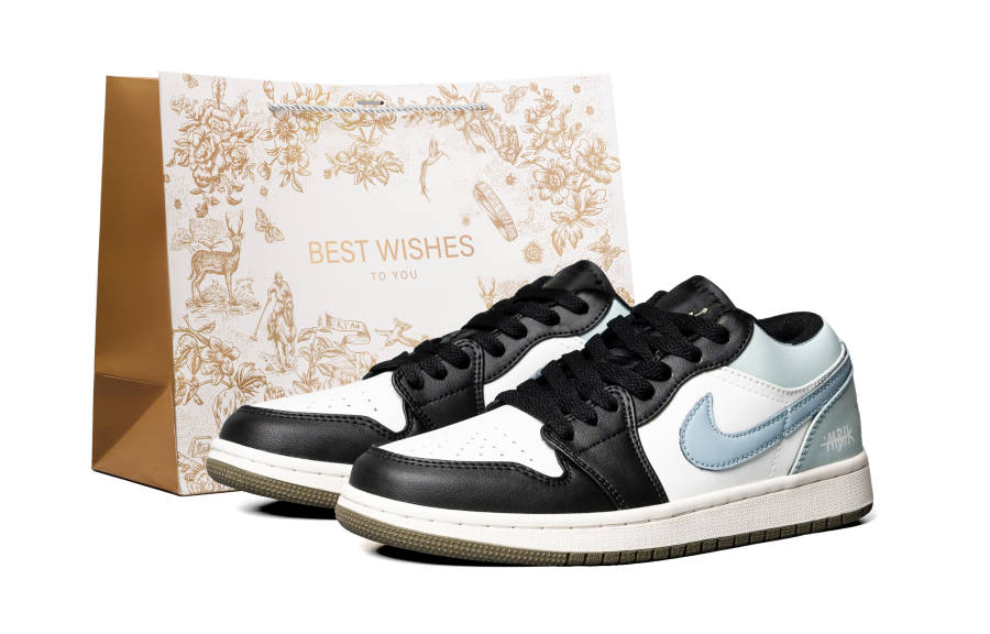 Jordan Jordan Air Jordan 1 Kids' Basketball Shoes Grade School