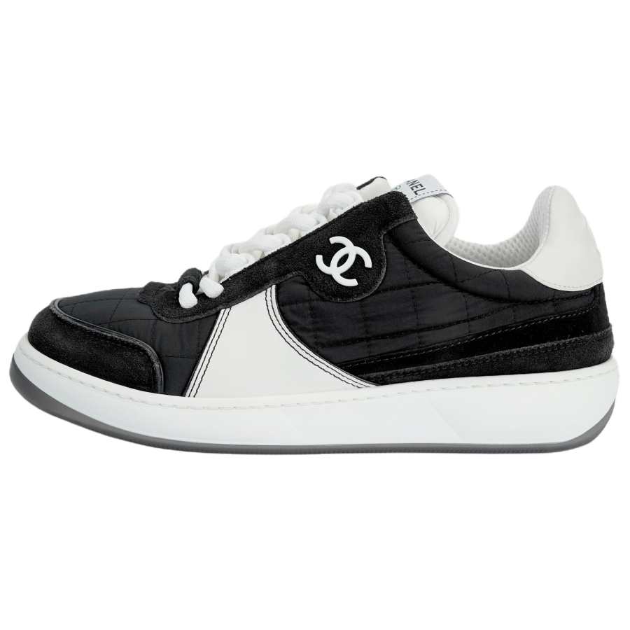 CHANEL Leather Lace Up Low top Stylish Skateboarding Shoes Women's Black White