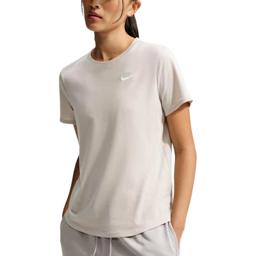 Nike Nike Sportswear Club T Shirts Women's Cream II Crew Neck Moderate Straight Fit