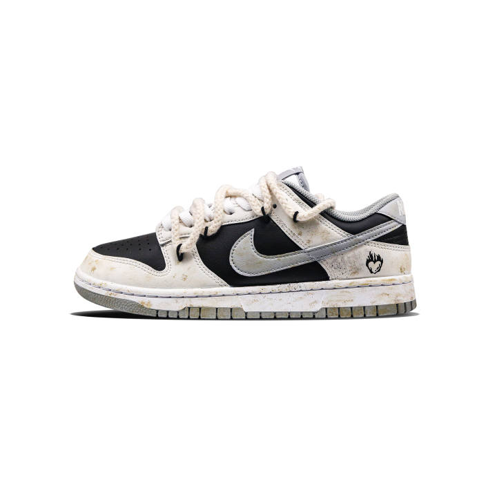 Nike Nike Dunk Skateboard Shoes Women's Low Top Beige Black