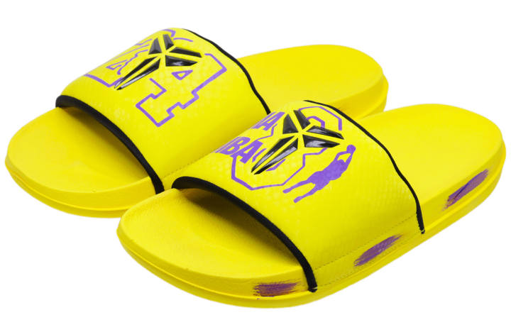 Nike Nike Kobe Offcourt Slide Slippers Men's Yellow
