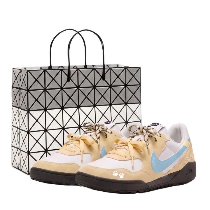 Nike Nike Terra Manta Casual Shoes Women's Low Top Yellow