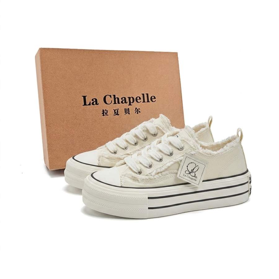 La Chapelle Abrasion Resistant Low top Canvas Shoes Women's Beige Black