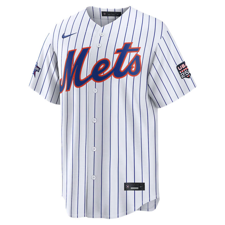 Nike Nike Sportswear Men's White V Neck Moderate