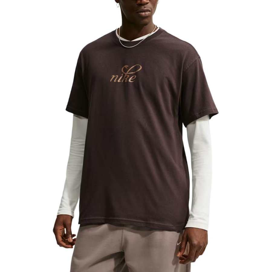 Nike Nike Sportswear T Shirts Men's Velvet Brown Crew Neck Moderate