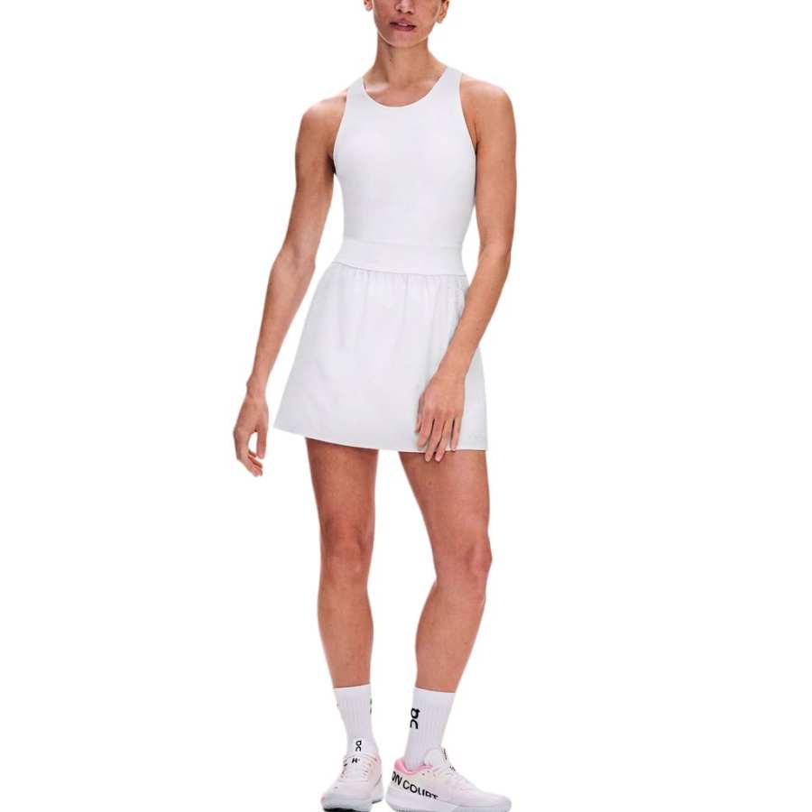 On Court Tennis Outfits Women's White Crew Neck Moderate