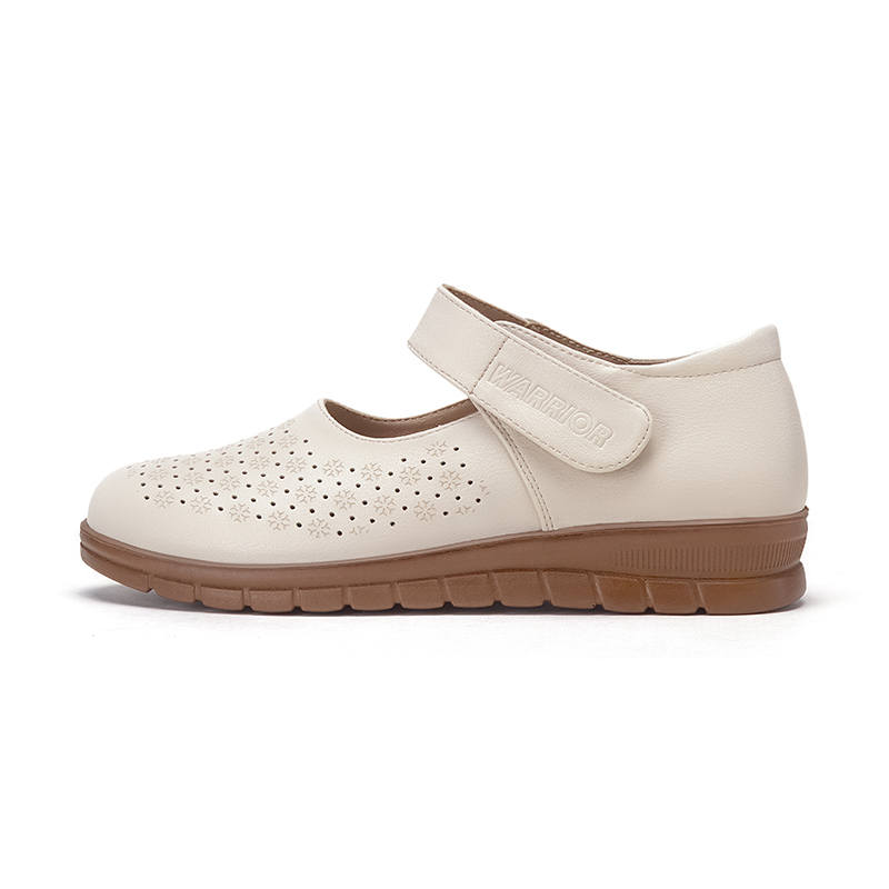 WARRIOR Casual Shoes Women's Low Top Beige Brown