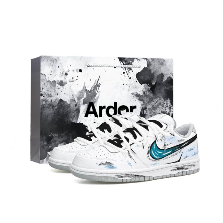 Nike Nike Big Skateboard Shoes Men's Low Top White