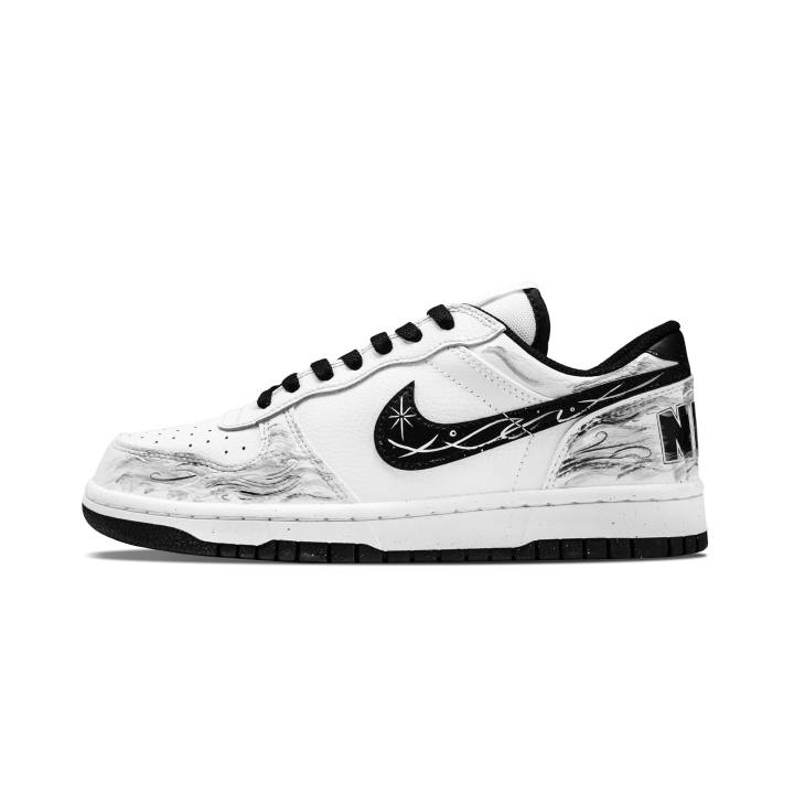 Nike Nike Big Skateboard Shoes Men's Low Top White