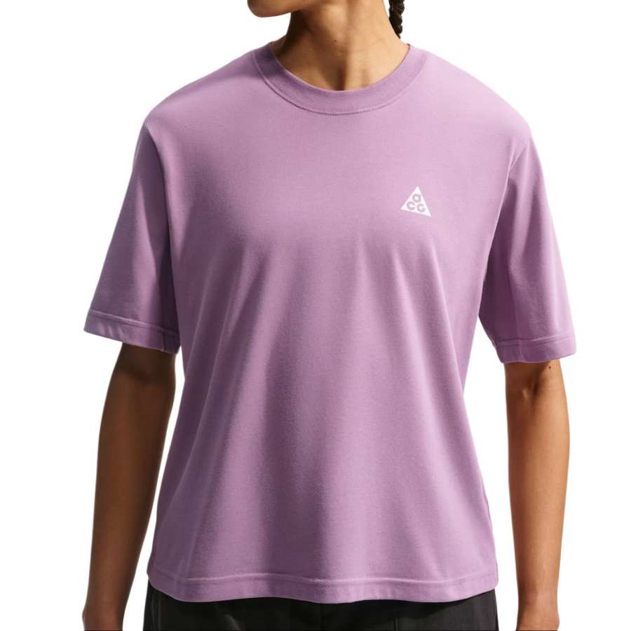 Nike Nike ACG Quick Dry T Shirts Women's Violet Dust Crew Neck Moderate