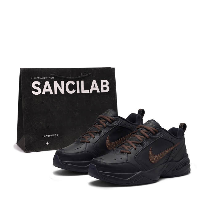 Nike Nike Air Monarch 4 Chunky Sneakers Unisex Low Top Brown