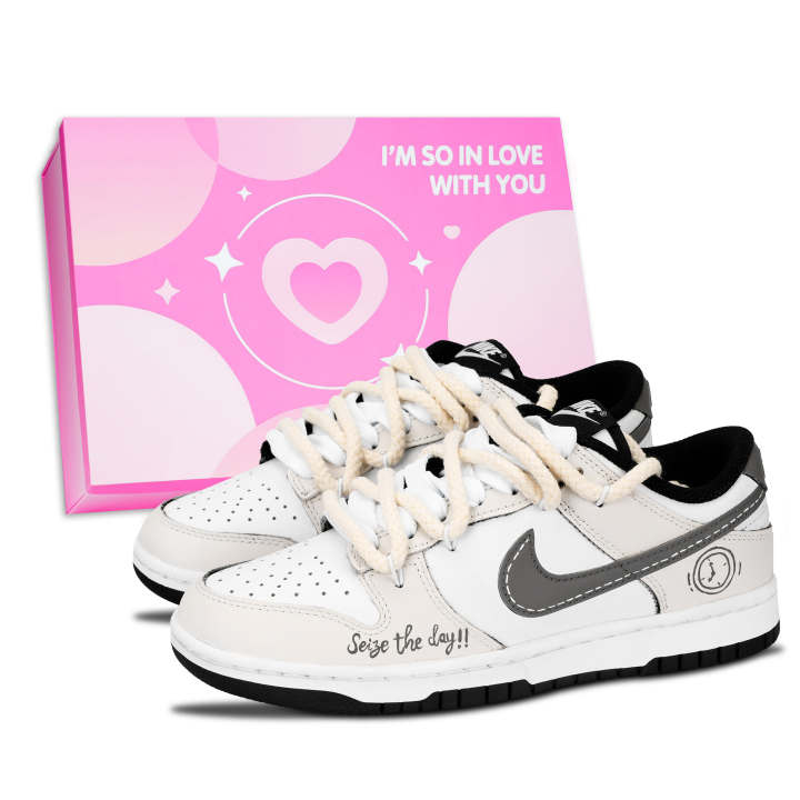 Nike Nike Dunk Skateboard Shoes Unisex Low Top White/Khaki
