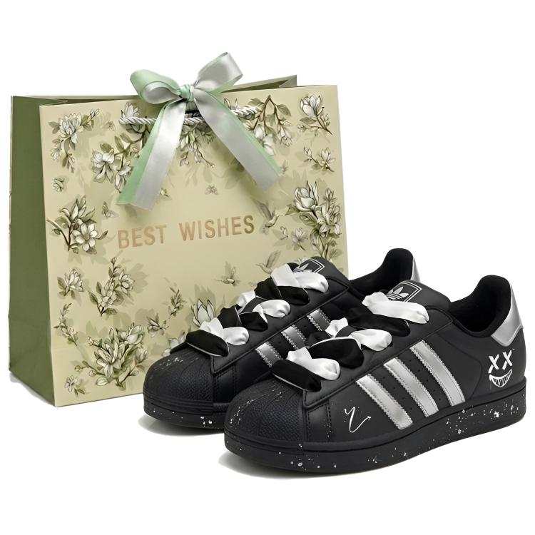 Adidas Originals Superstar 2 Skateboard Shoes Unisex Low Top Black Silver Colorway