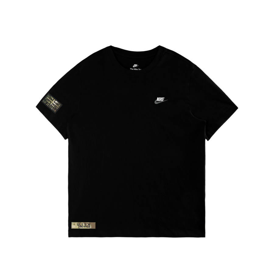 Nike Nike Sportswear Club T Shirts Men's Black/White/Dark Gray Crew Neck Moderate