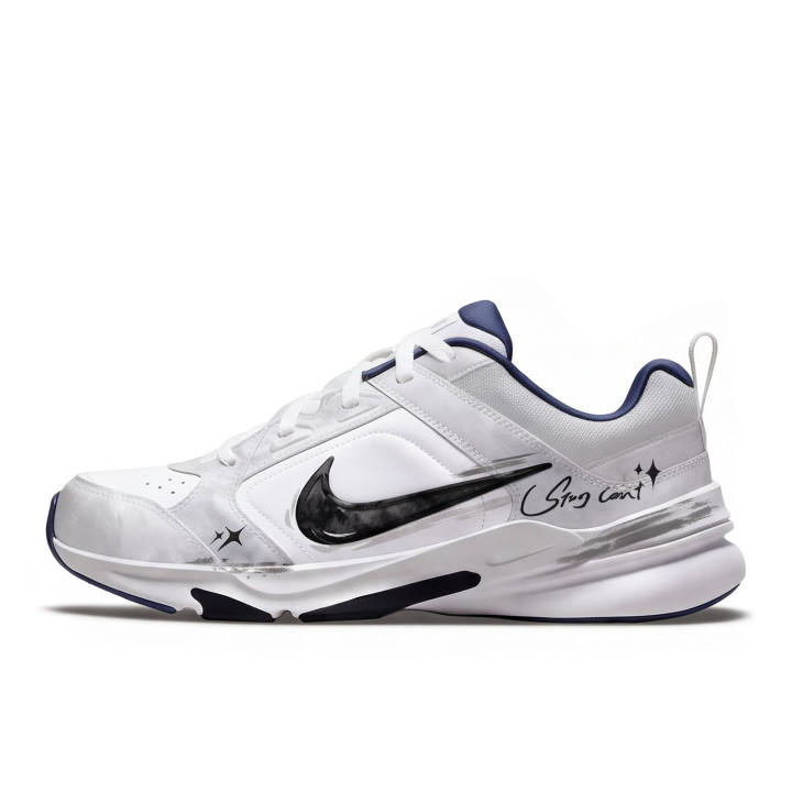 Nike Nike Defy All Day Chunky Sneakers Men's Low Top White